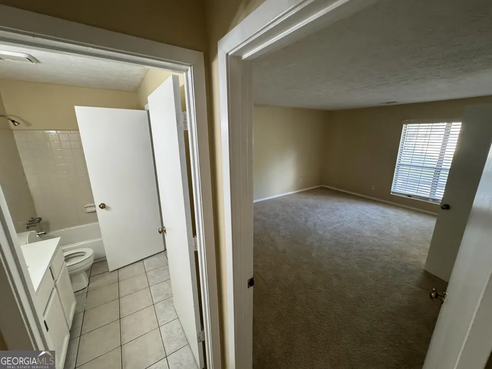 5528 Mountain Springs CIR Stone Mountain, GA 30088