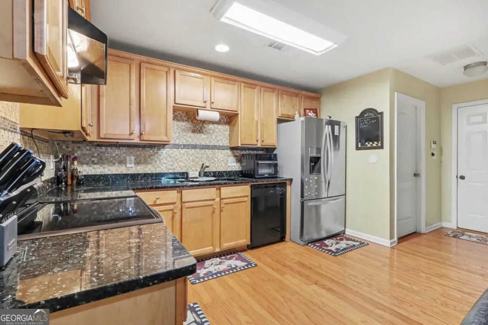 8001 Gossamer DR Fairburn, GA 30213