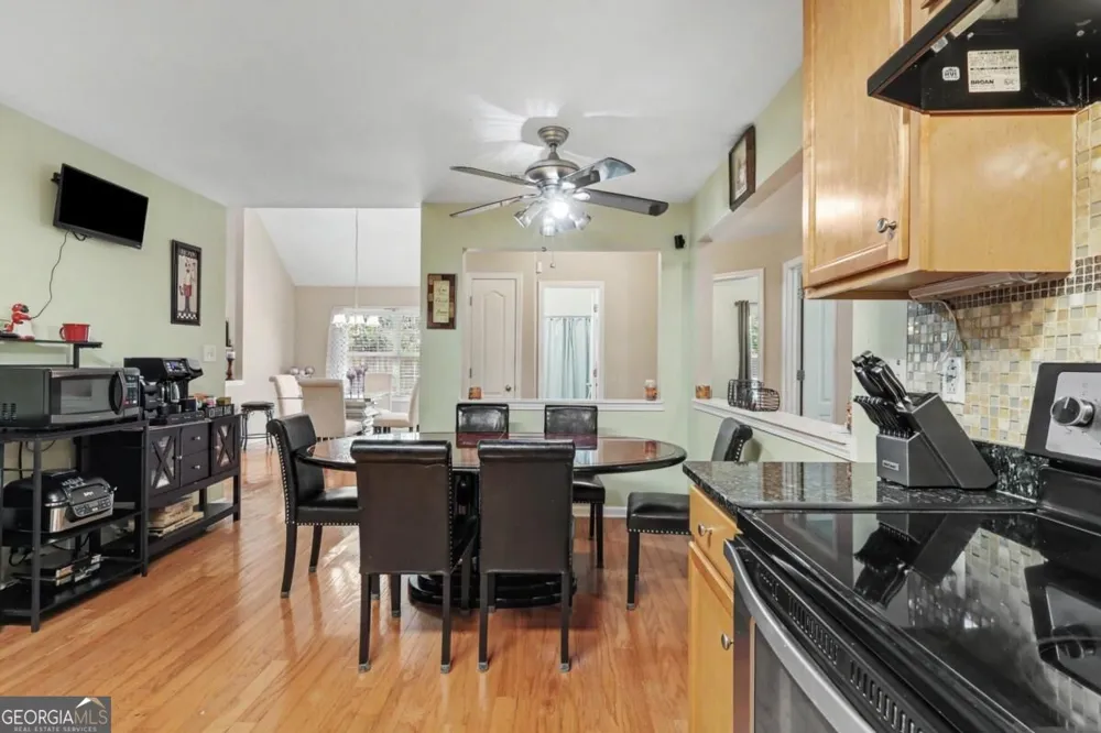 8001 Gossamer DR Fairburn, GA 30213