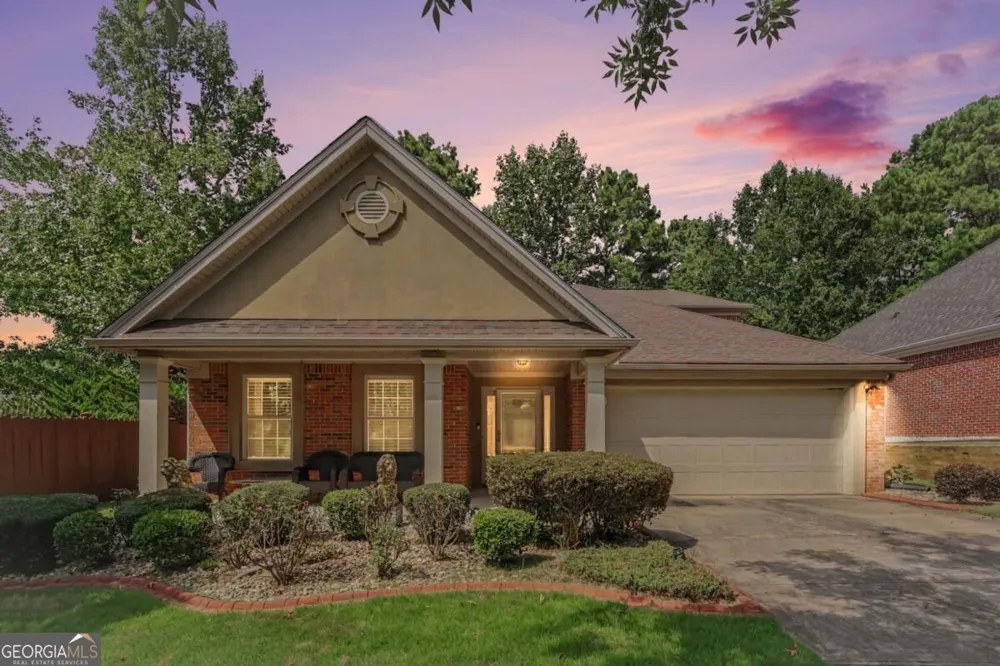 8001 Gossamer DR Fairburn, GA 30213