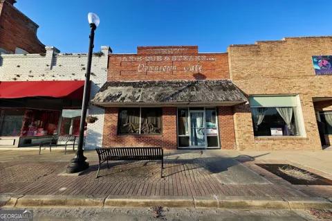 108 E Main St.