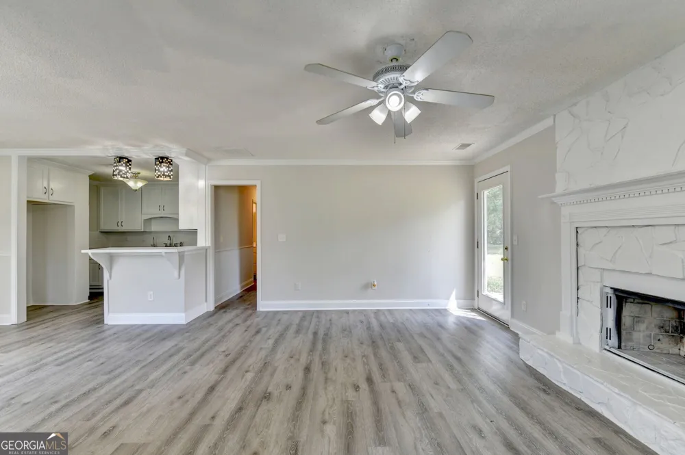 2725 Milton Bryan DR Loganville, GA 30052