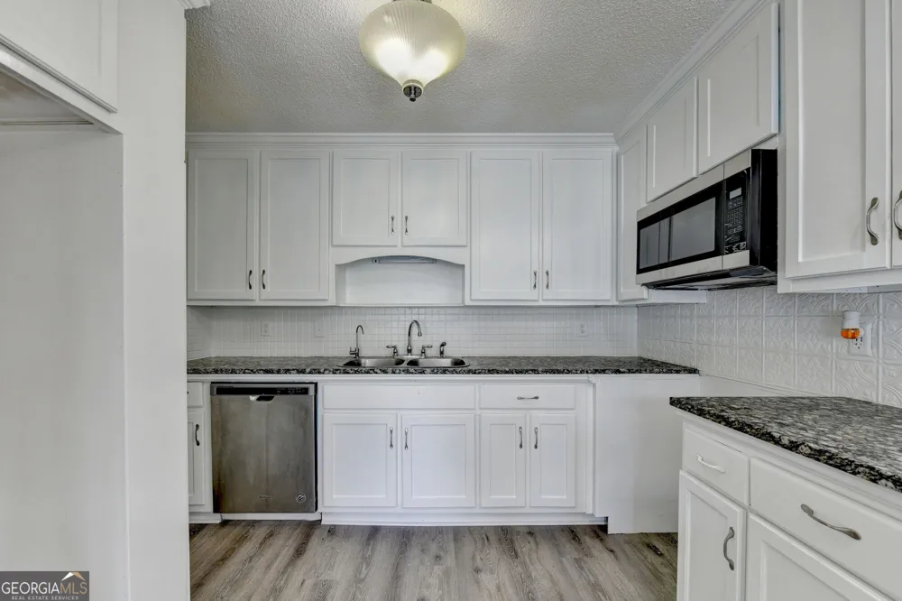 2725 Milton Bryan DR Loganville, GA 30052