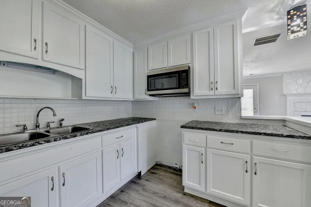 2725 Milton Bryan DR Loganville, GA 30052