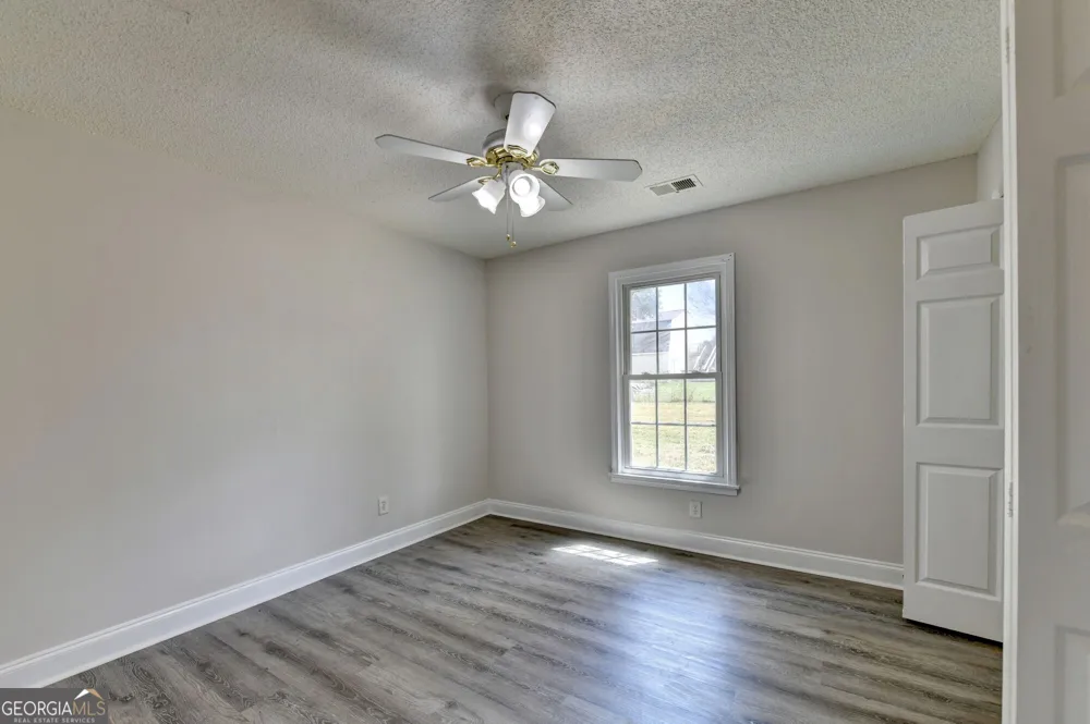 2725 Milton Bryan DR Loganville, GA 30052