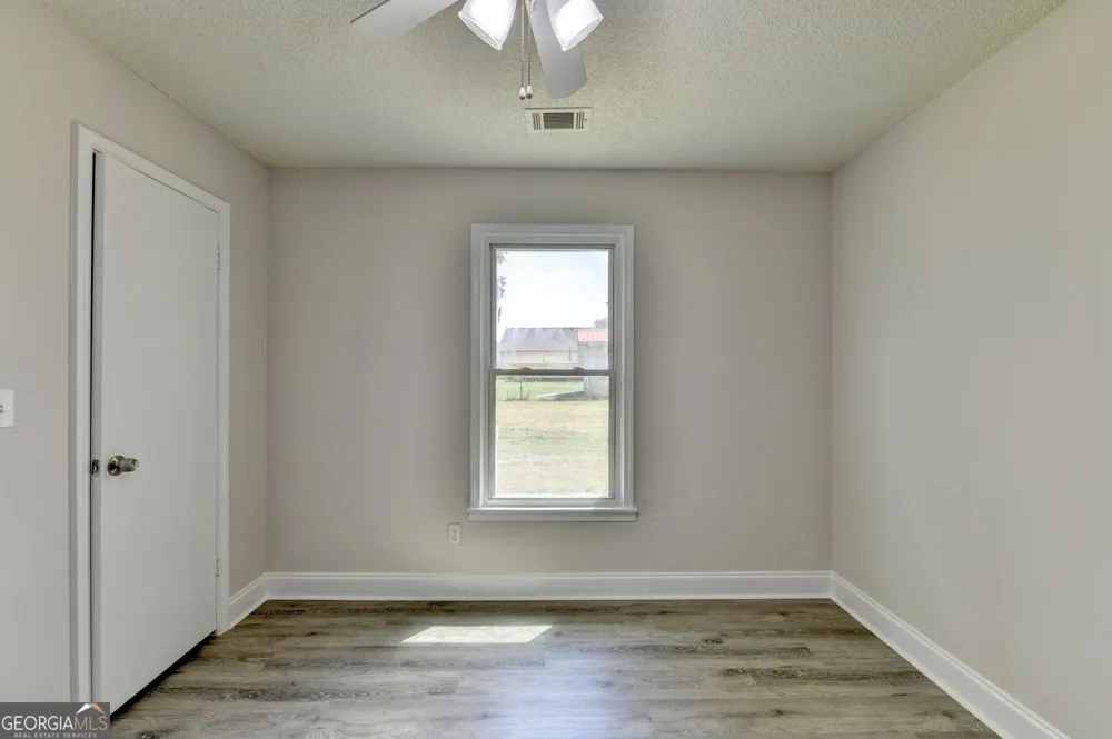 2725 Milton Bryan DR Loganville, GA 30052