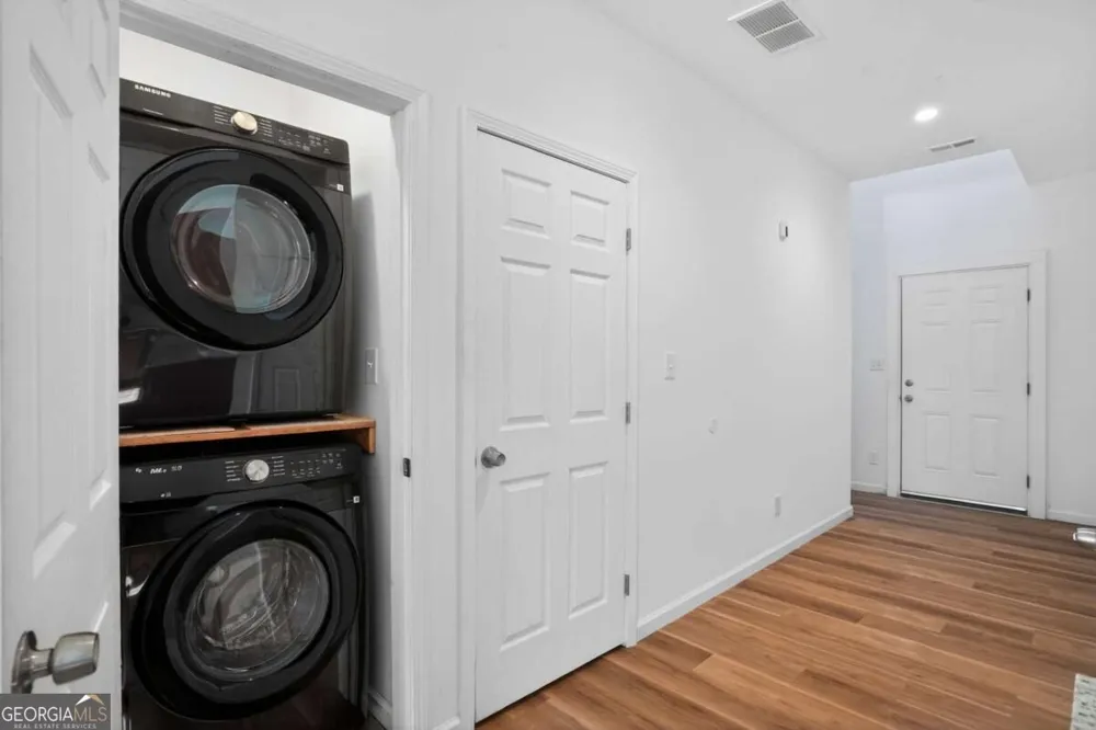 4011 Redan RD Stone Mountain, GA 30083