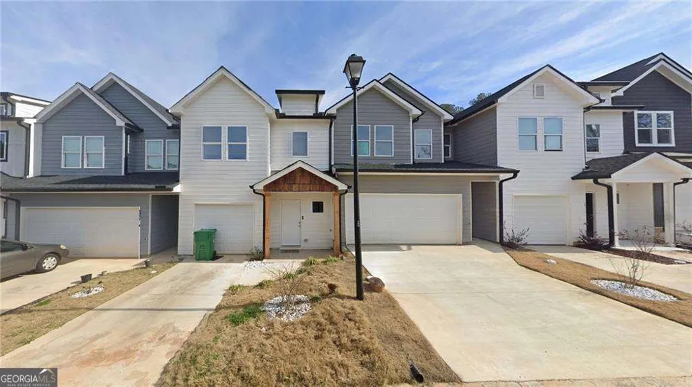 4011 Redan RD Stone Mountain, GA 30083