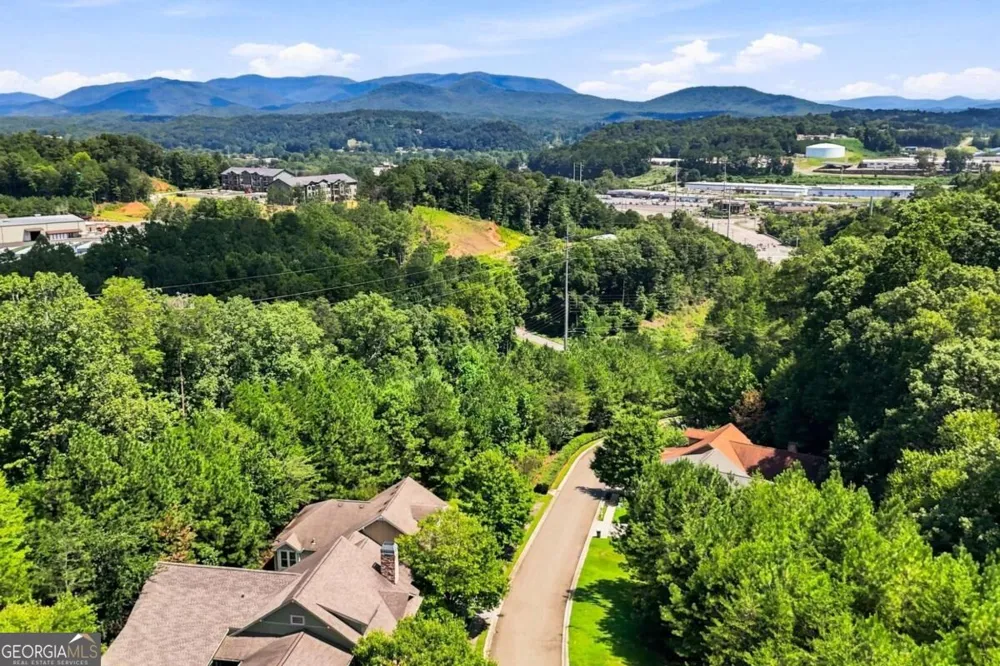 128 Summit View DR Ellijay, GA 30540