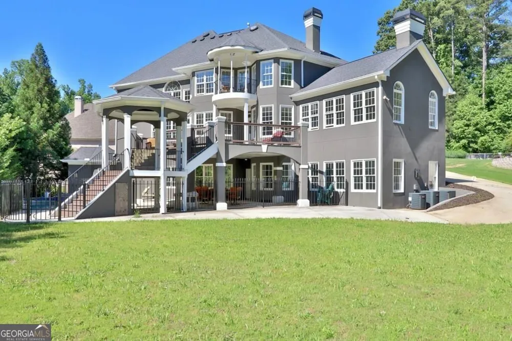 910 Woodward Park DR Suwanee, GA 30024