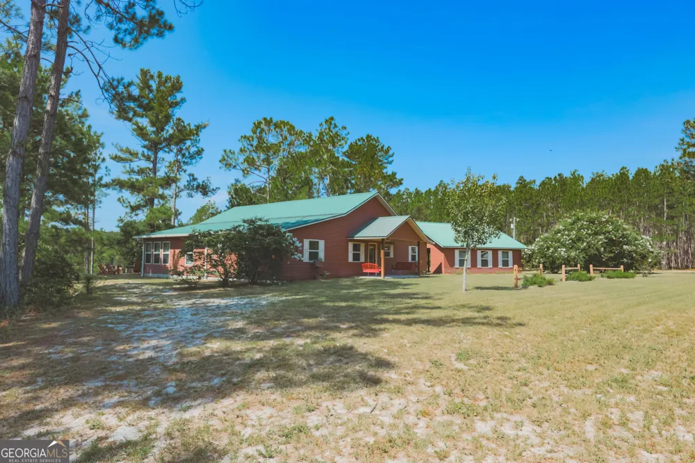 3733 Oak Hill RD Blackshear, GA 31516