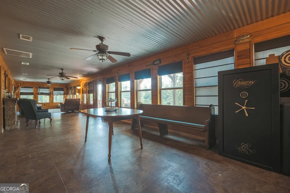 3733 Oak Hill RD Blackshear, GA 31516