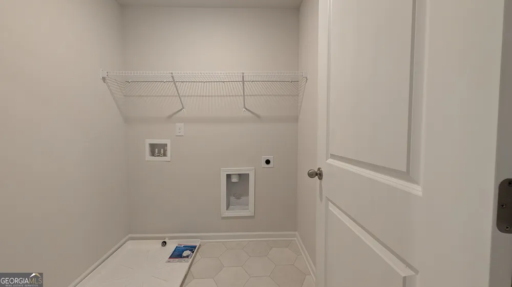 517 Hayes LN Canton, GA 30115