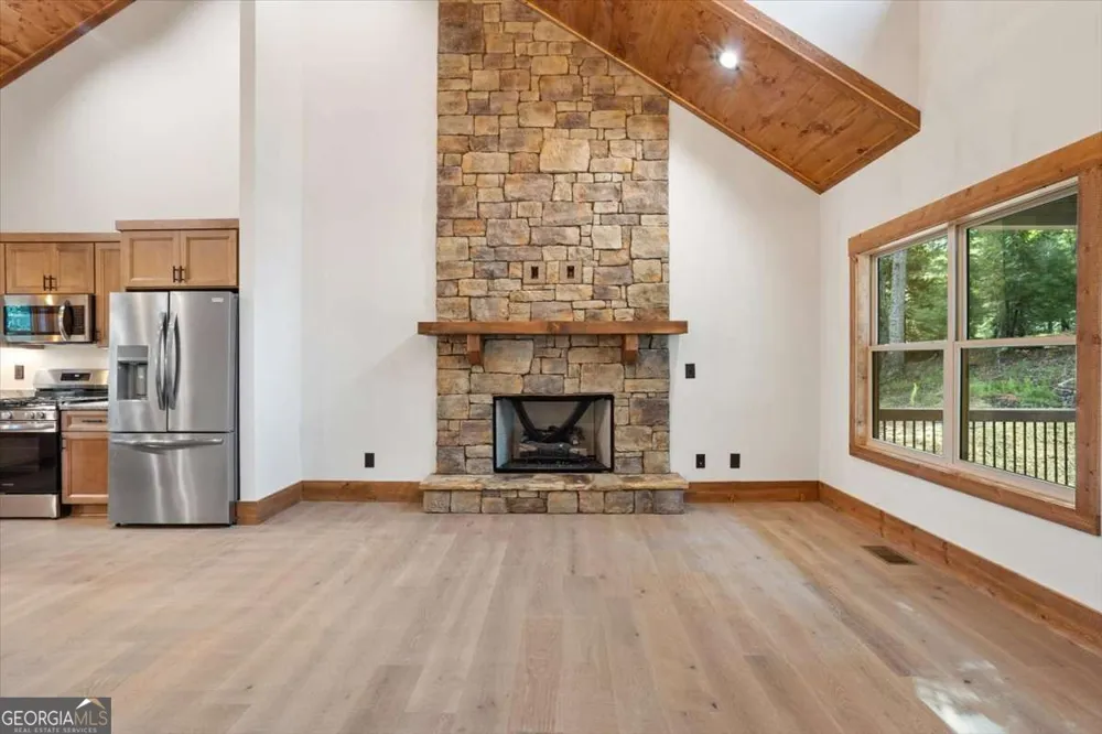 235 Parnell DR Ellijay, GA 30540