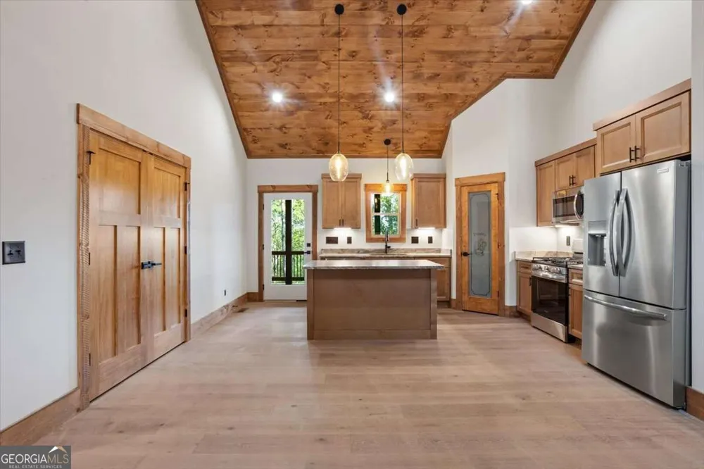 235 Parnell DR Ellijay, GA 30540
