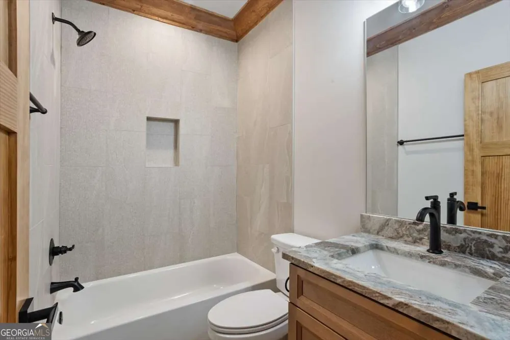 235 Parnell DR Ellijay, GA 30540