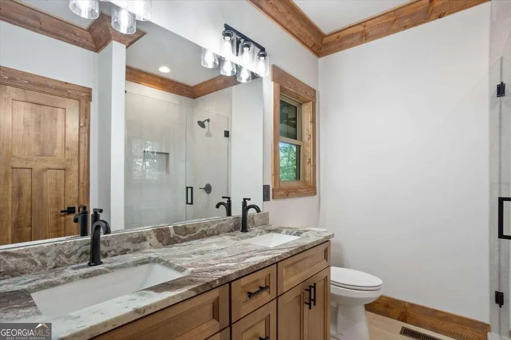 235 Parnell DR Ellijay, GA 30540