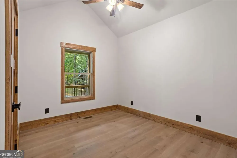 235 Parnell DR Ellijay, GA 30540