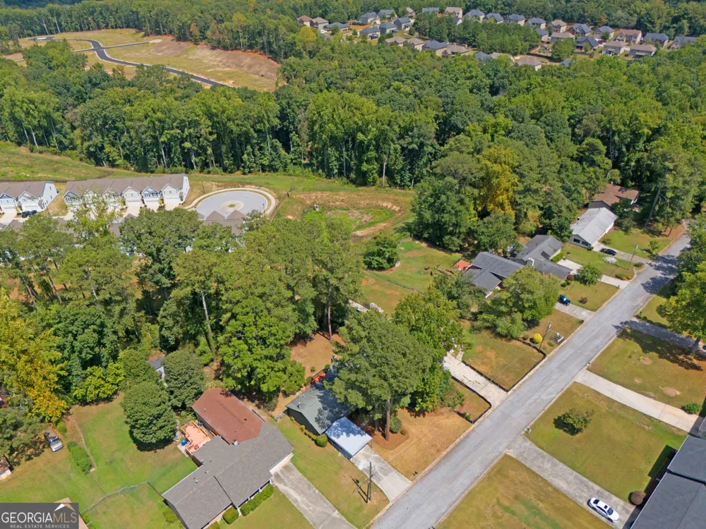 7548 Lowilla LN Lithonia, GA 30058