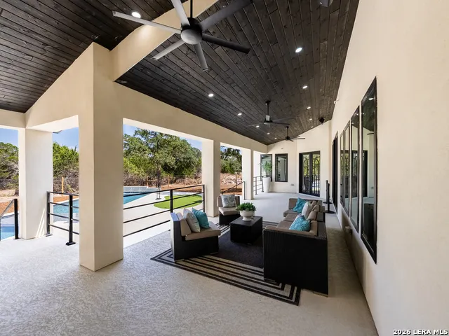 85 RANCH HTS Boerne, TX 78015