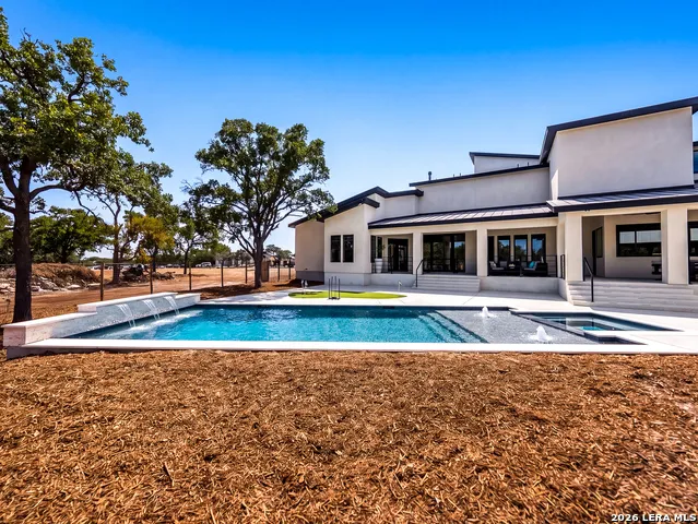 85 RANCH HTS Boerne, TX 78015