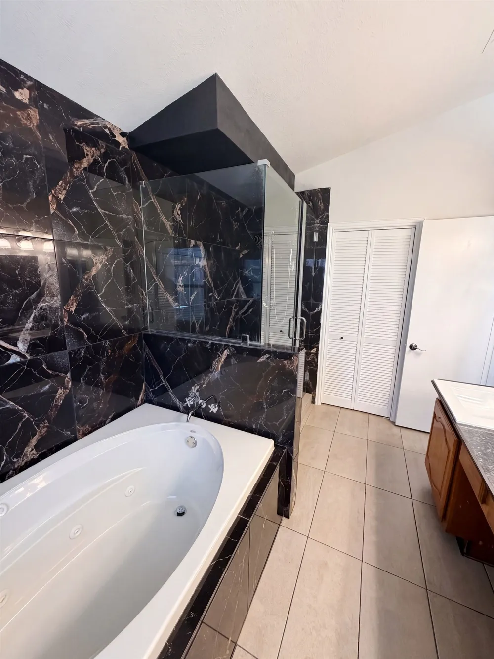 6808 Younger Drive The Colony, TX 75056