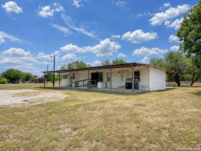 3110 COMMERCE ST Campbellton, TX 78008
