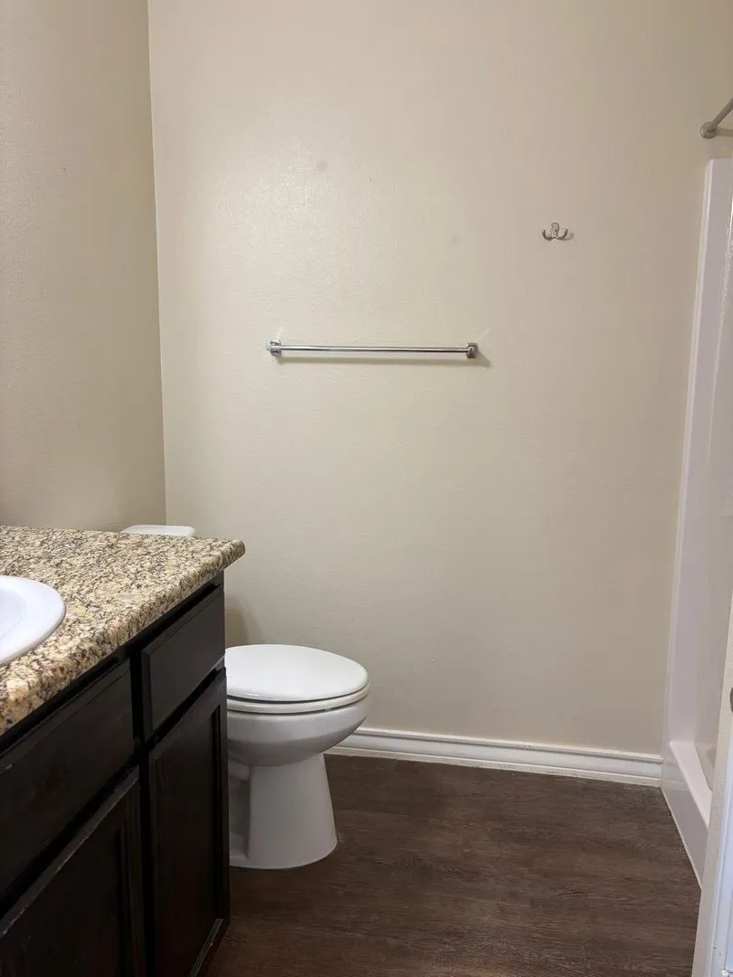 802 E 21st Cisco, TX 76437