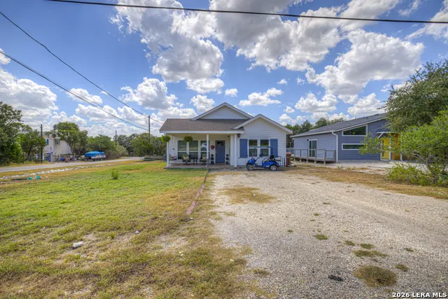 2870 Candlelight Canyon Lake, TX 78133