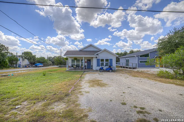 2870 Candlelight Canyon Lake, TX 78133