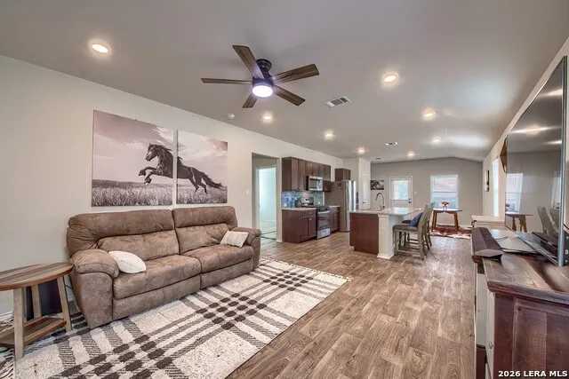 13858 SILTSTONE LOOP San Antonio, TX 78253
