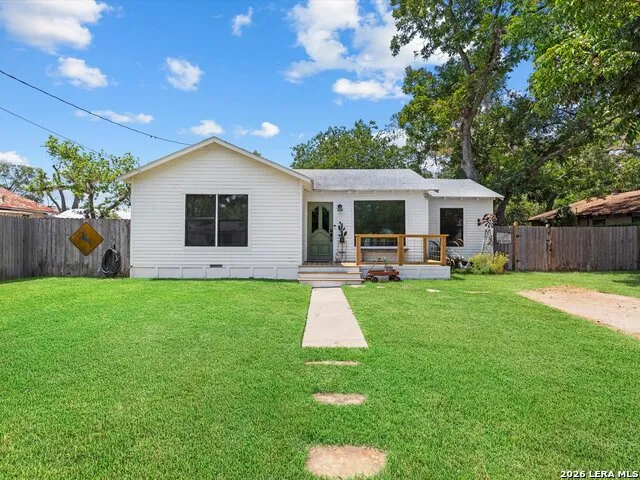 464 S Washington Avenue New Braunfels, TX 78130