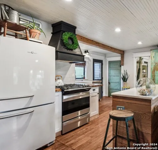 464 S Washington Avenue New Braunfels, TX 78130