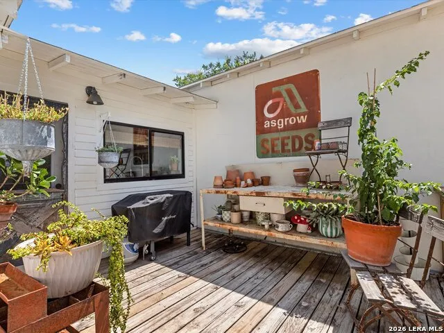 464 S Washington Avenue New Braunfels, TX 78130