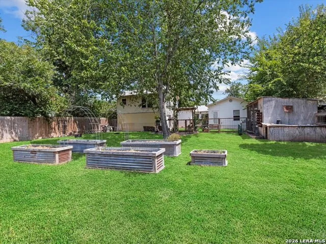 464 S Washington Avenue New Braunfels, TX 78130