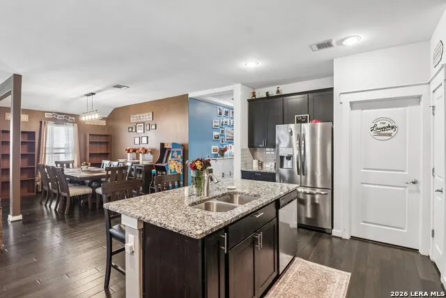 3944 Legend Mdws New Braunfels, TX 78130