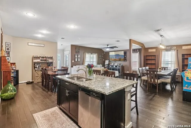 3944 Legend Mdws New Braunfels, TX 78130