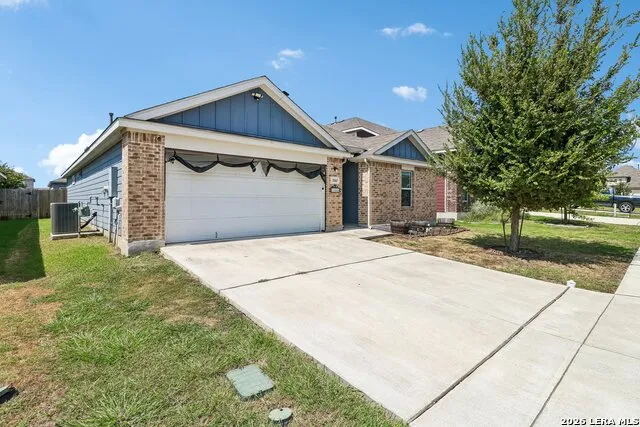 3944 Legend Mdws New Braunfels, TX 78130