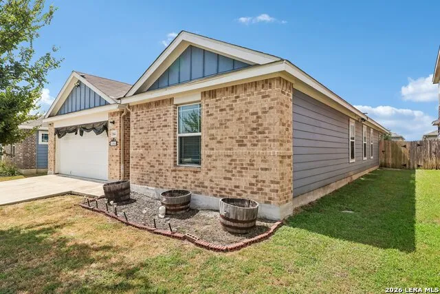 3944 Legend Mdws New Braunfels, TX 78130