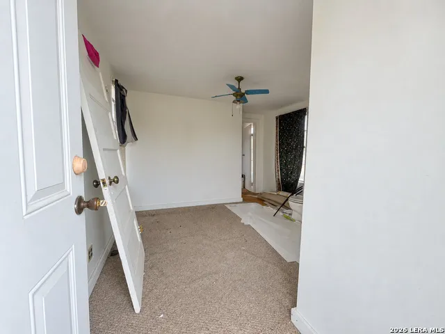 19195 Fm 791 Campbellton, TX 78064