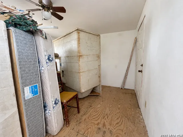19195 Fm 791 Campbellton, TX 78064