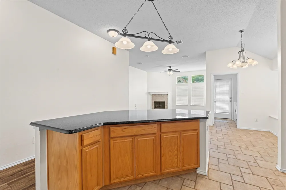 1526 Sugar Bush Trail Allen, TX 75002
