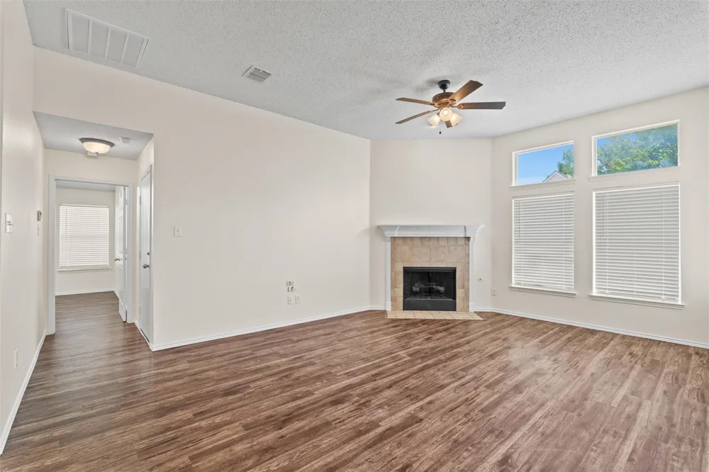 1526 Sugar Bush Trail Allen, TX 75002