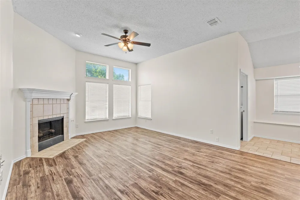 1526 Sugar Bush Trail Allen, TX 75002