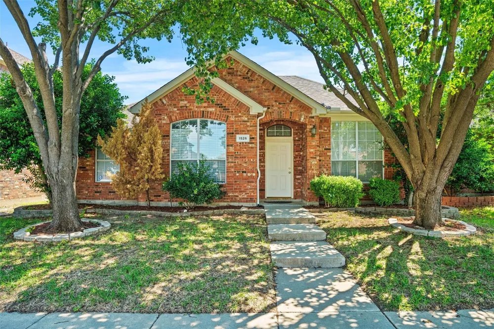 1526 Sugar Bush Trail Allen, TX 75002