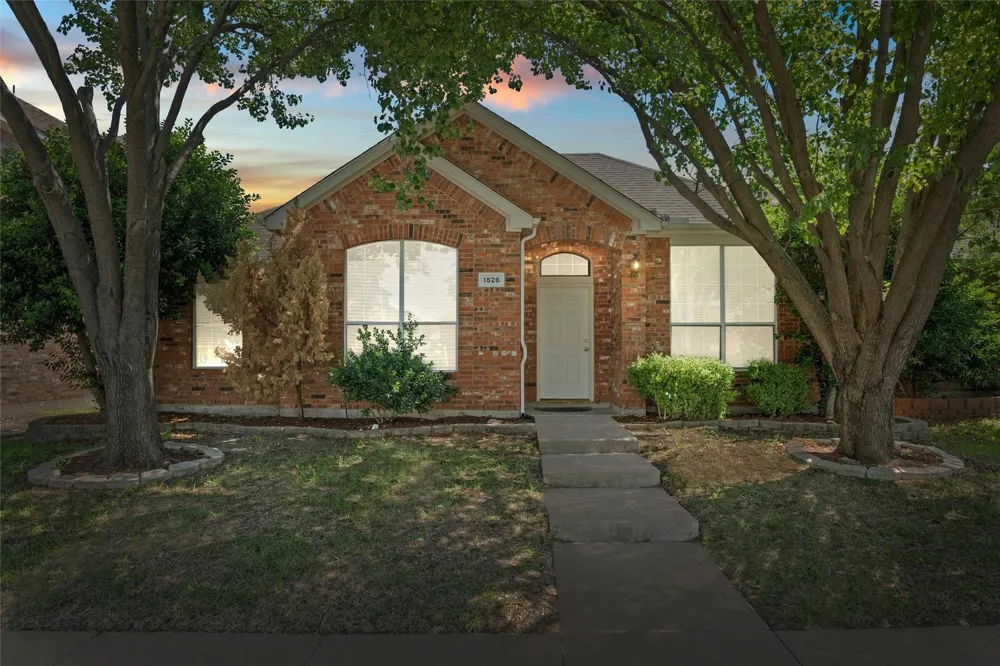1526 Sugar Bush Trail Allen, TX 75002
