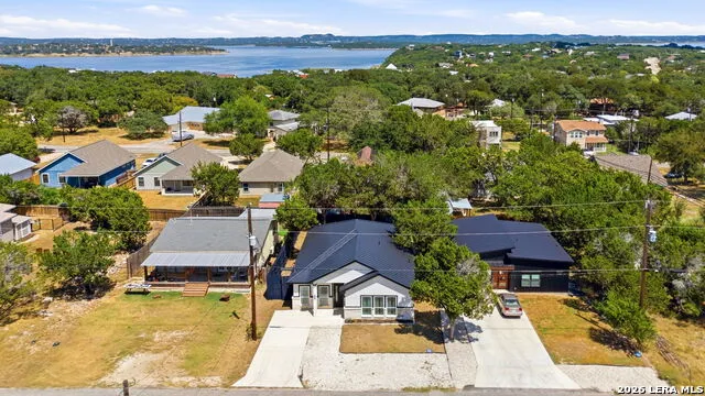 1224 BLUERIDGE DR Canyon Lake, TX 78133