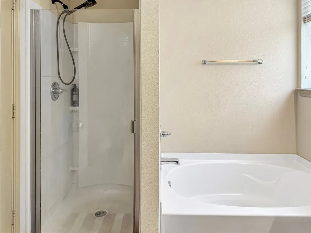 1805 Overlook Drive Lancaster, TX 75146