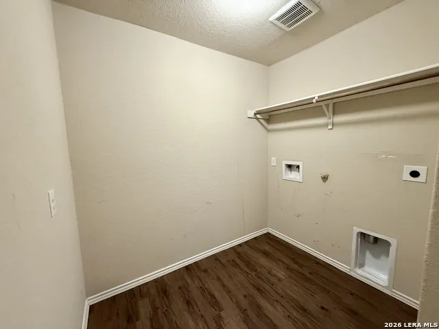 2934 Meadow New Braunfels, TX 78130