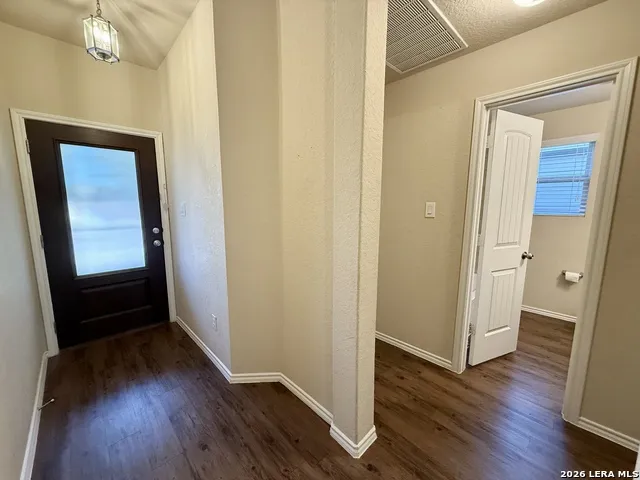 2934 Meadow New Braunfels, TX 78130